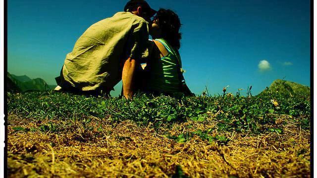 Слушать новинки музыки онлайн. Настоящий хит! Полет... смотреть онлайн