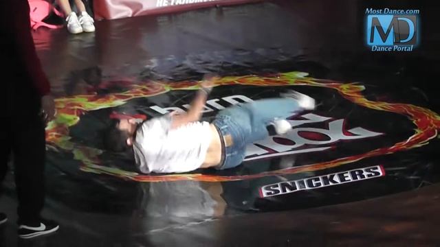 Видеорепортаж чемпионата «Burn Battle School 2012» от MostDance.com смотреть онлайн