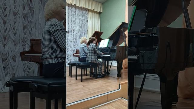 Кобызов Клим 8класс -преп. Бархатнова Л.А. С.Прокофьев Вальс из балета "Золушка" смотреть онлайн