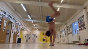 Новый Мировой рекорд по элементу "2000" от bboy MALISH