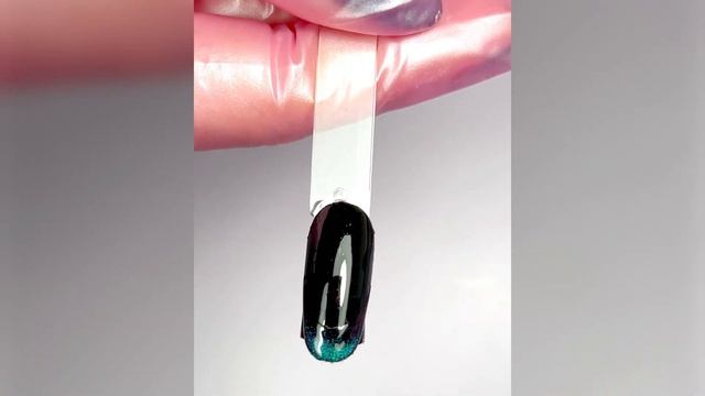 Магия Кошачьих Глаз: Дизайн Ногтей Легко и Эффектно