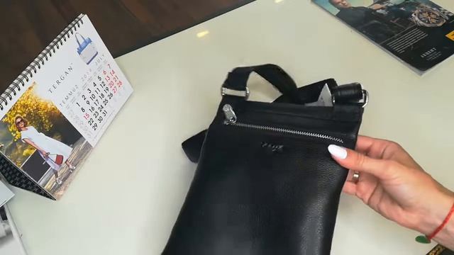 СУМКА МУЖСКАЯ ИЗ НАТУРАЛЬНОЙ КОЖИ КОМПАКТНАЯ С ОТКИДНЫМ ПЛАНШЕТОМ KARYA 0528 45 ЧЕРНЫЙ