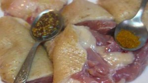 Утиное мясо с яблоками в мультиварке