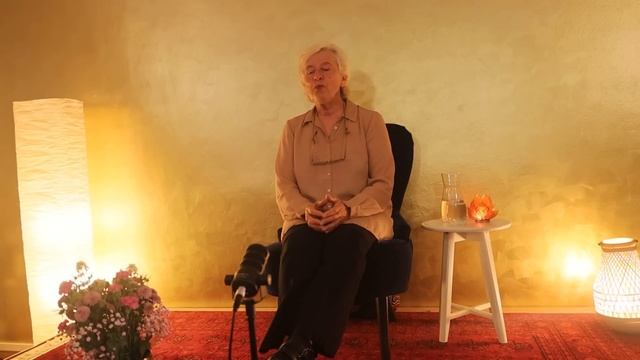 Prof. Anna Hogenová, Láska je zázrak - beseda v Prostoru lilie смотреть онлайн