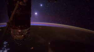 Земля в Иллюминаторе! Полярное Сияние!