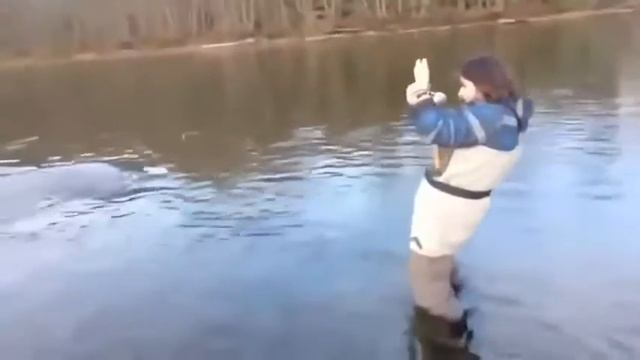 приколы с девушками на рыбалке смотреть онлайн