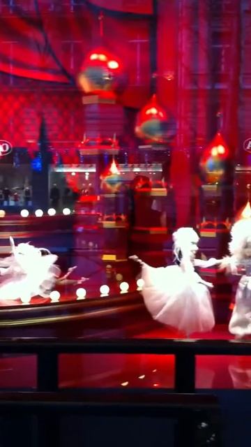 Москва в Париже смотреть онлайн