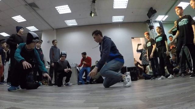 Freestyle District vs УЖИ смотреть онлайн