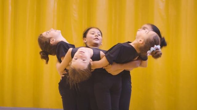 Todo comienza aquí ¡Únete al al club! - GIMNASIA RÍTMICA YECLA SPOT 2022 смотреть онлайн