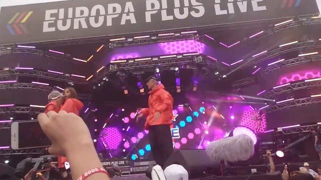 Елена Темникова - Ночь не отпускает, Moscow, Europa Plus Live, 29.07.2017 смотреть онлайн