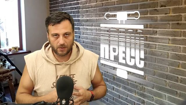 Картина дня за две минуты: вакцинный "пряник" дорос до машины; безформенный год смотреть онлайн