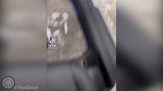 Автоприколы. Авто юмор. Приколы на дороге. Чудаки, хамы, неадекваты. Подборка декабрь 2021 #125