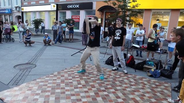 Петя Колобочкин, Антон Чупрынин, Леша Поселен смотреть онлайн