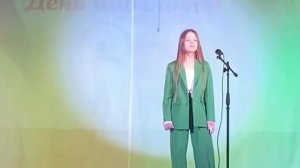 ВЗРОСЛЫЙ МИР
Автор - Анна Петрова (Феодосия)
Исполняет - Лина Кудряшова (Старый Крым)