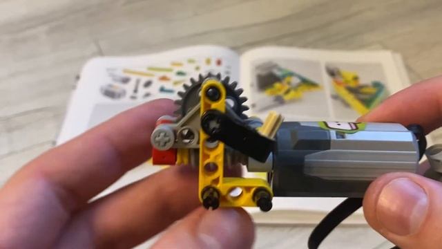 Как сделать катапульту из лего? смотреть онлайн