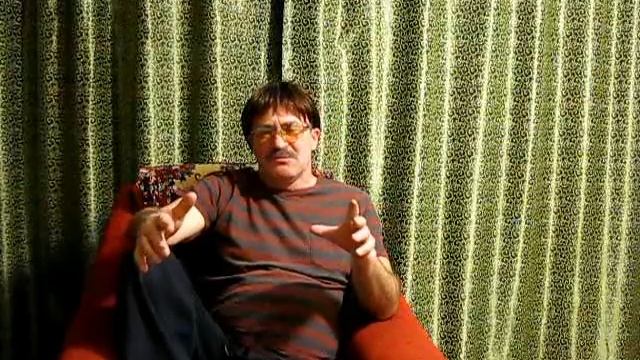 Жена лежит с любовником в постели. смотреть онлайн