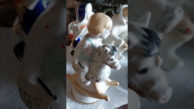 Фарфоровые статуэтки. Серия "Детство", животные ,балет. Субботние приобретения. Киевская барахолка. смотреть онлайн