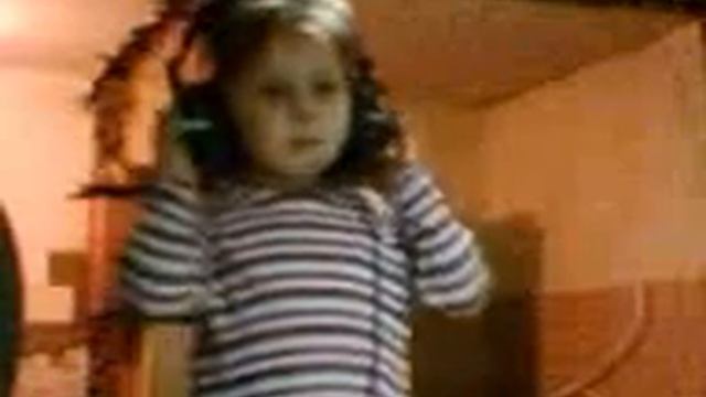 Стих читает Настя г Джанкой смотреть онлайн