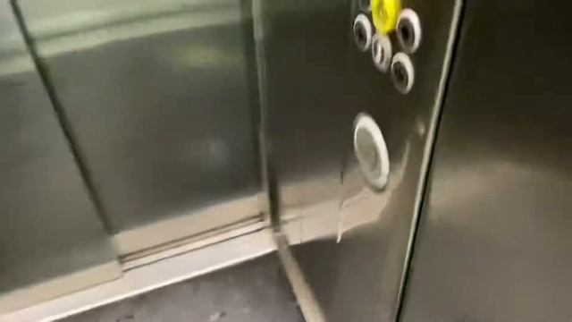 Лифты KONE EcoDisc 2011г. 1м/с 900,450кг смотреть онлайн