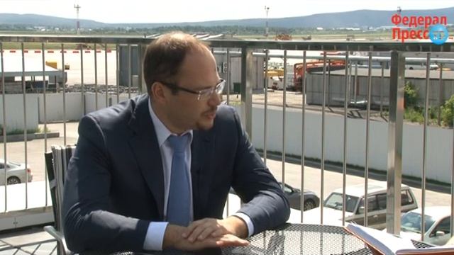 Видеоинтервью с Евгением Чудновским