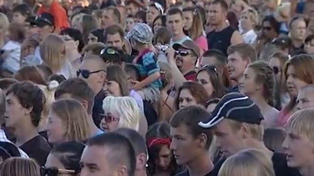 Иванушки поздравили Череповец с Днем металлурга