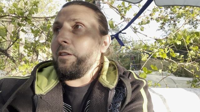 Смотрел Тел и был в шоке от людей что люди несут!  И про то как я живу в доме !