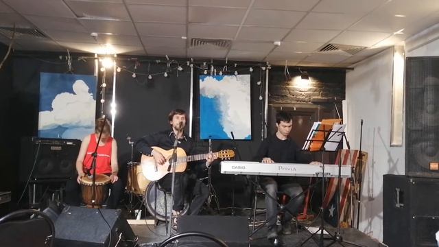 Космический андеграунд маневрирует - Пух и птицы смотреть онлайн