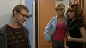 Зашла к соседке | 6 кадров