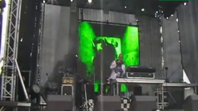 Битбоксер Вахтанг Каландадзе. День города. Москва.wmv