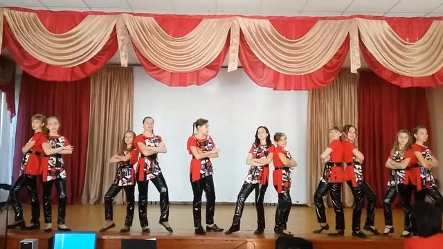 Суперзвезда исполняет ансамбль Праздник детста смотреть онлайн