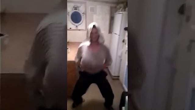 Кокша бузова развлекается смотреть онлайн