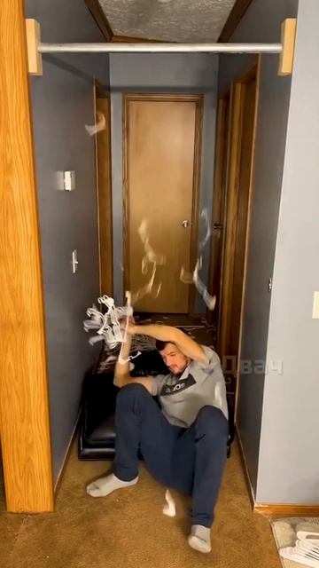 Важный контент по проверке веса #блогеры #шортс #юмор смотреть онлайн