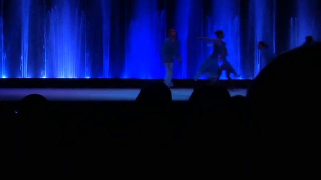 Первая в жизни ёлка дочечки на выезде! Москва 01.2013г. смотреть онлайн