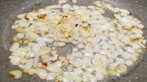 Жареные пирожки с куриным мясом