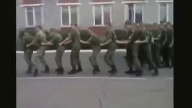 ПРИКОЛЫ В АРМИИ // Армейские приколы // Армейский идиотизм // Видео подборка