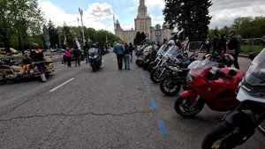 Мотоколонна после открытия Мотосезона в Москве 2025