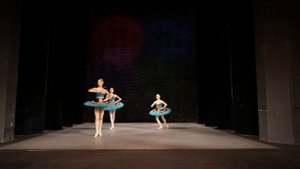 Балетна школа Па де Кре -трио