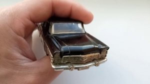 Модель автомобиля Чаика газ -13 1:43