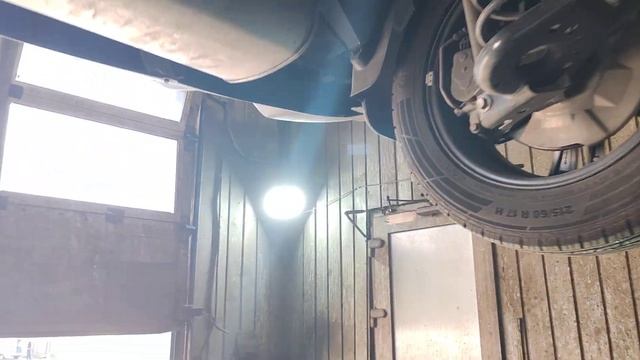 Осмотр днища Хавал Джолион перед обработкой. Машине 2 месяца смотреть онлайн