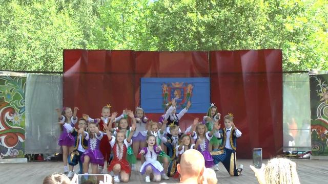 Школа Звезд. Витебск. 30.06.2019. Карамельки. Зацепила. смотреть онлайн