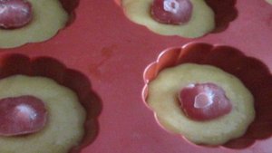 Кексы с фруктовой серединкой