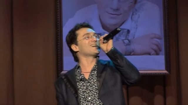 Василий Динов: пародия на Л. Вайкуле и  В. Леонтьева смотреть онлайн