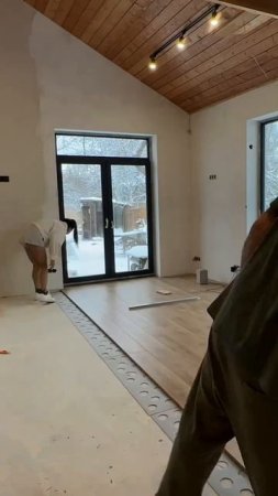 Ламинат на теплый пол! Для своего дома мы выбрали ламинат, казалось бы очень спорное напольное покры