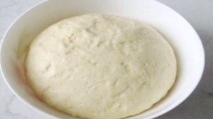 Сдобный пирог с яблоками и корицей