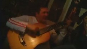 Сопля из носа потекла