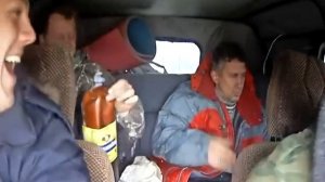 "Мама Люба - давай...."......Мужики в УАЗике