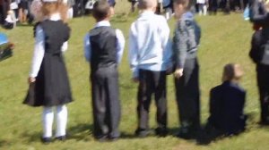 1 класс жжёт:DНеугомонный=))прикол,школа,линейка)))