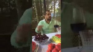 Анекдот, а Гоша в курсе кто кого  будет)))