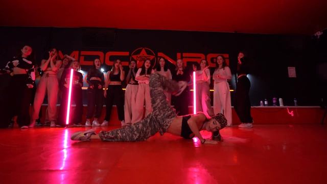 ВИДЕО СО СПЕЦ.КУРСА ПО НАПРАВЛЕНИЮ GIRLY HIP-HOP ОТ МАШИ КЕРЖНЕР (Новокузнецкая) смотреть онлайн