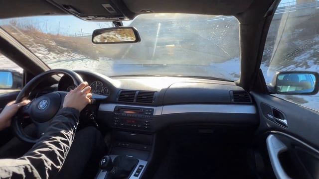 2001 BMW E46 330Ci | Exterior | Exhaust Sound | Acceleration | POV Spirited Drive 4K смотреть онлайн